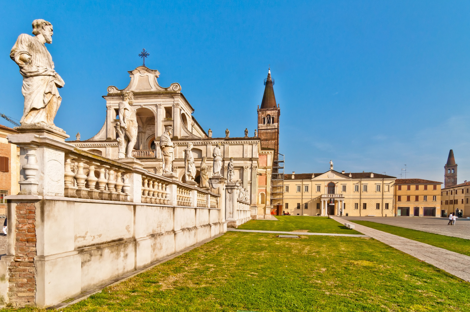 Nel silenzio del Monastero: alla scoperta dell'Abbazia di Polirone